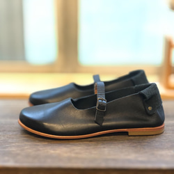 ハンドメイドシューズ クスノキシューズ「元町」ブラック 5枚目の画像