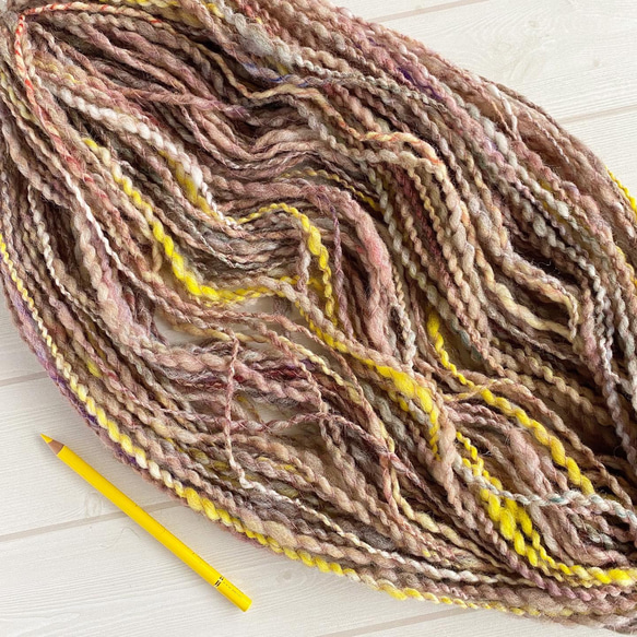 お買得！手紡ぎ糸で編むロングスヌードのキット K-12 2枚目の画像