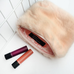 ふわふわ毛毛化妝包 / 萬用包 / 療癒小物包 / 少女粉 第2張的照片