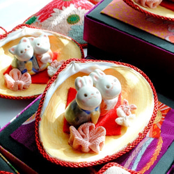 蛤に入った可愛い豆びな「うさぎ」 ひな人形・雛飾り すずきまみ 通販