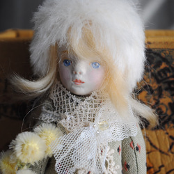 小さいお人形〈ミモザちゃん〉女の子-1 1枚目の画像