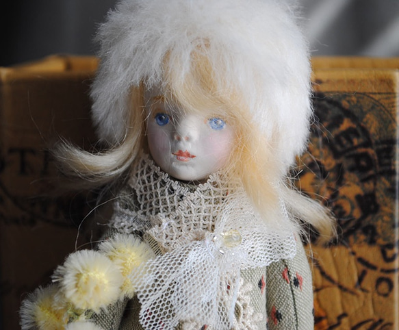 小さいお人形〈ミモザちゃん〉女の子-1 1枚目の画像