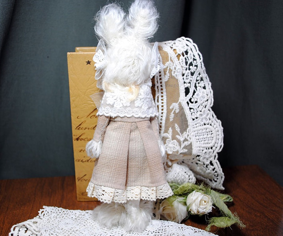 小さいお人形〈白うさぎちゃん-1〉 6枚目の画像