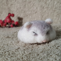 元の羊毛が溶融モチマウス白石（オプショングレー・ホワイトゴマ餅マウスモデル/白褐色ピーナッツ餅マウスモデル）フェルト 3枚目の画像