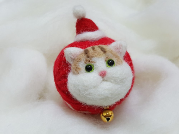 原創羊毛氈 "貓"線球鑰匙圈 聖誕節聖誕老公公貓款 第2張的照片