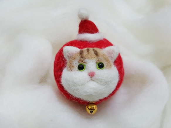 原創羊毛氈 "貓"線球鑰匙圈 聖誕節聖誕老公公貓款 第3張的照片