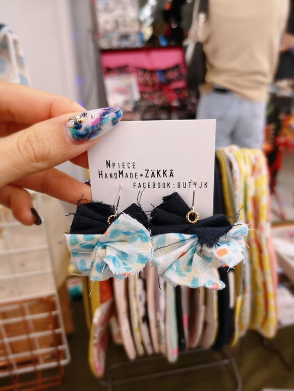 手工藍色系水玉布織耳飾 第2張的照片