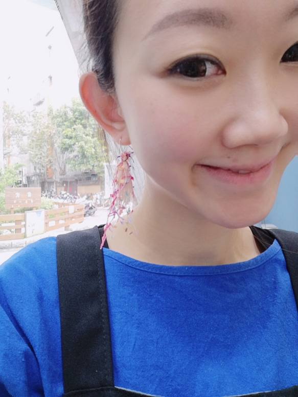 手工繽紛粉色系毛線織耳飾A 第3張的照片