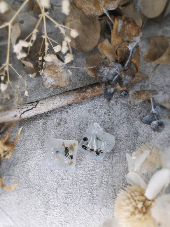 柔美系列--方塊霧白乾燥繡球花-灰 第1張的照片