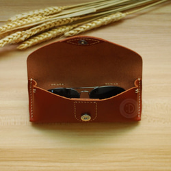 中性眼鏡盒-棕｜真皮手縫｜ 第3張的照片