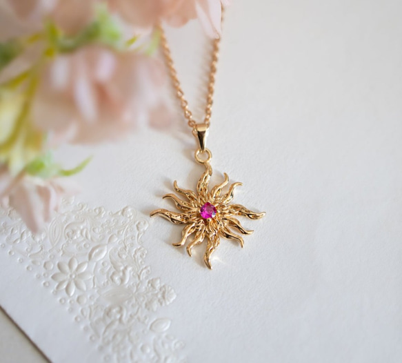 “ New”太陽金項鍊禮物Ruby LeChaim Jewelry金太陽項鍊 第3張的照片