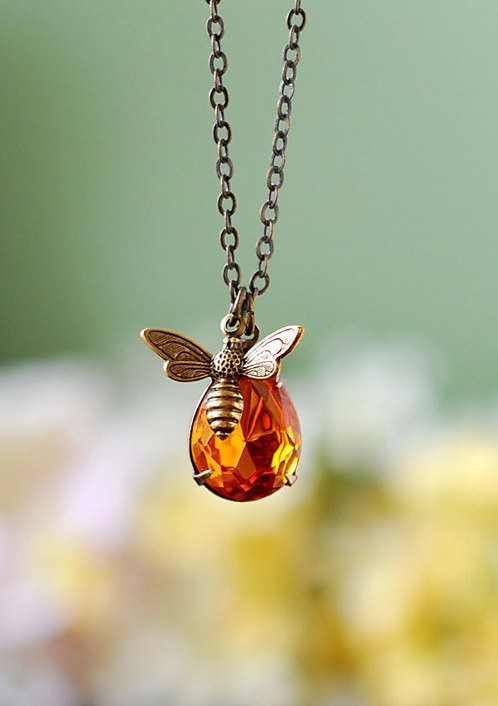 女王蜂のネックレス 【BEE GODDESS】日本未発売☆ベストセラー