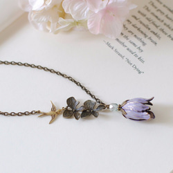 Tulip with Bird and Flower Necklace アンティーク風チューリップと小鳥のネックレス 3枚目の画像