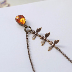 3匹のミツバチとスワロのネックレス。LeChaim Three Bee Necklace 3枚目の画像