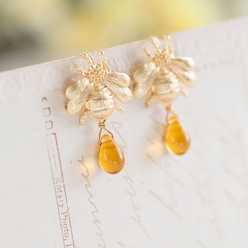 ミツバチとハニードロップのピアス。LeChaim Honey Bee Topaz Glass