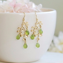 ペリドット ストーン ブランチ ピアスGold Leaf Tree Branch Peridot Pierce 1枚目の画像