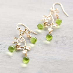 ペリドット ストーン ブランチ ピアスGold Leaf Tree Branch Peridot Pierce 2枚目の画像