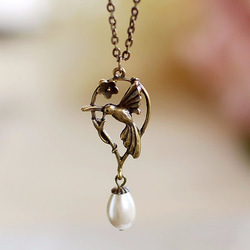 幸せを運ぶ鳥ハミングバードのネックレス。LeChaim Jewelry hummingbird necklace 5枚目の画像