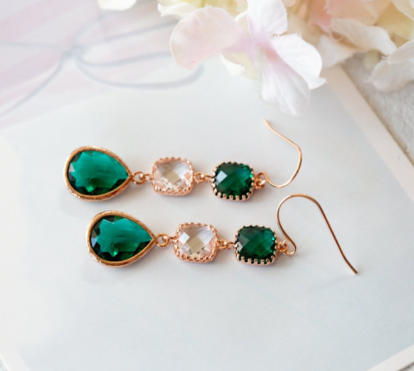 玫瑰金和翡翠綠耳環，祖母綠和透明水晶刺穿 第6張的照片