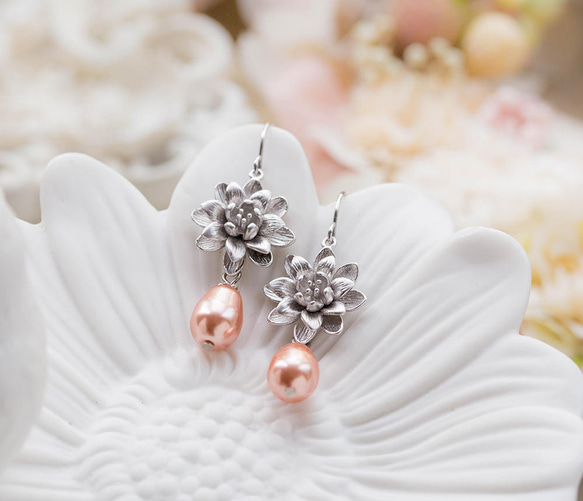 LeChaim珠寶★母親節禮物★銀蓮花和桃花吊式珍珠耳環 第1張的照片