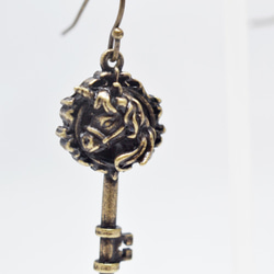 獨角獸鑰匙圖案古董耳環耳環 第2張的照片