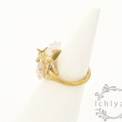 花兔子戒指（大）由水晶，玫瑰石英，黃銅製成 第4張的照片