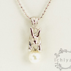 兔子和六月誕生石珍珠墜飾（珍珠） 第3張的照片