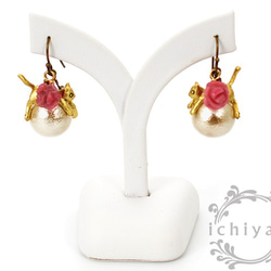 棉花珍珠和玫瑰和貓耳環（耳環） 第2張的照片