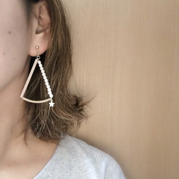 Sankaku earrings gray 第3張的照片