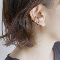 「quiet.accost」耳夾，禮盒裝，不鏽鋼三交叉耳夾，男女通用，男款 第3張的照片