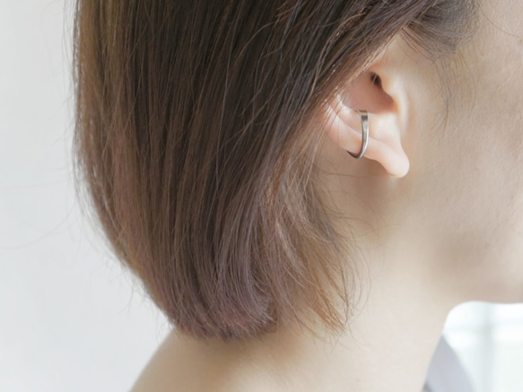 黃銅和不銹鋼材質的耳夾“扳手”，男女通用 第5張的照片