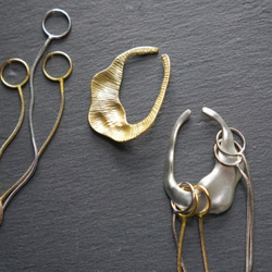 Lumber.s 耳夾，左右手通用，蛇形鏈，銀色 第7張的照片