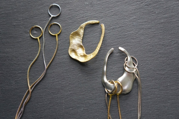 Lumber.s 耳夾，左右手通用，蛇形鏈，銀色 第7張的照片