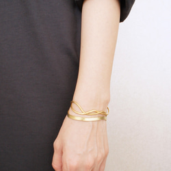 黃銅手環「with」ｘ「line」 第4張的照片