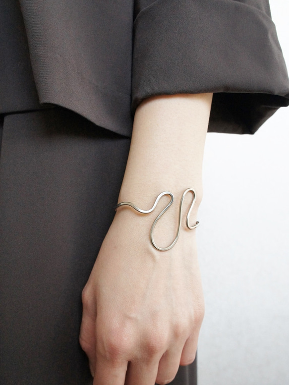 手鐲“思考”「think」 第1張的照片