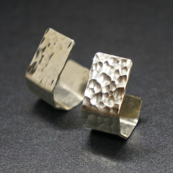 雙耳穿孔耳環“quiet.echo”*耳環可以更換。 第4張的照片