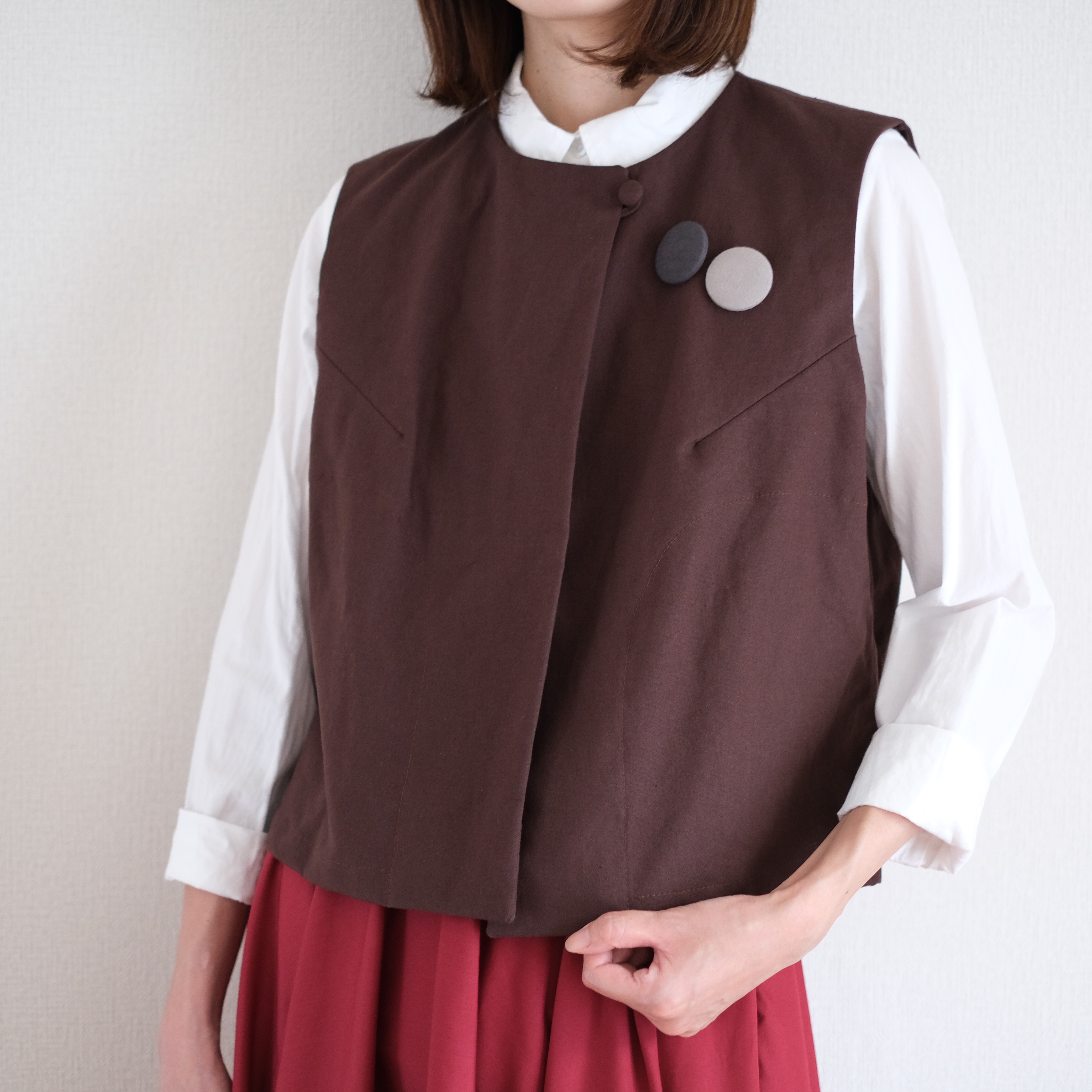 シンプルベスト　リネン　ブラウン