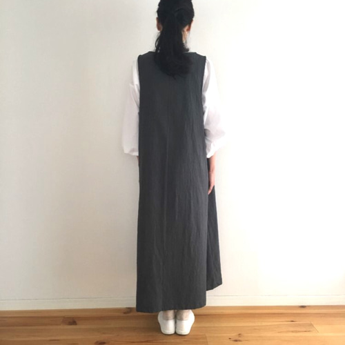 ノースリーブワンピース 墨黒 しわ加工 オールシーズン ワンピース