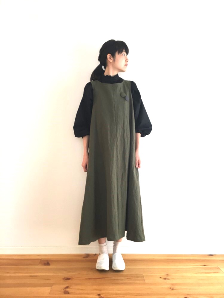 ワンピース腰ひも付き　ノースリーブ　しわ加工