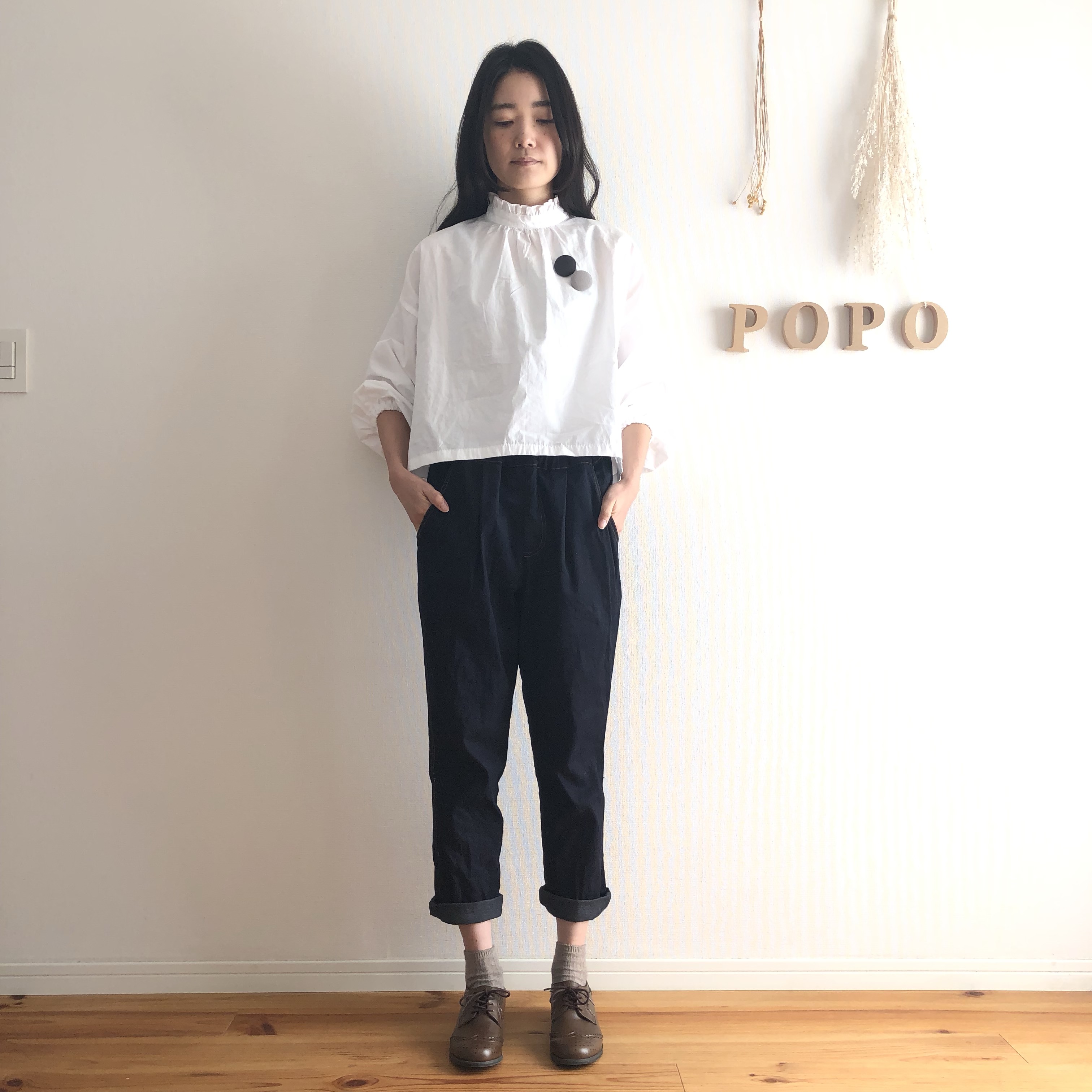 オールシーズン　デニムテーパードパンツ 8,496円