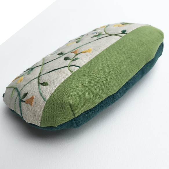 小鳥の森の刺繍ポーチ 2枚目の画像