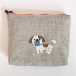 シーズー犬の刺繍ポーチ 1枚目の画像