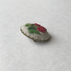 木苺の刺繍ブローチ 3枚目の画像