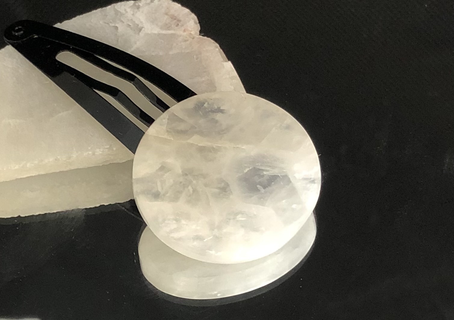 満月氷華　ヘアピン