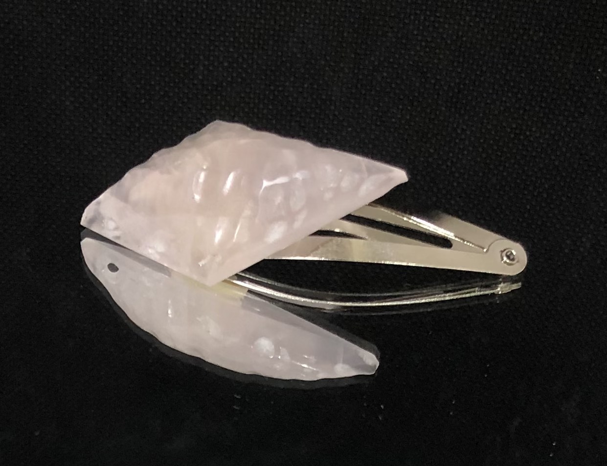 ヒーリング重宝　粉水晶ヘアピン