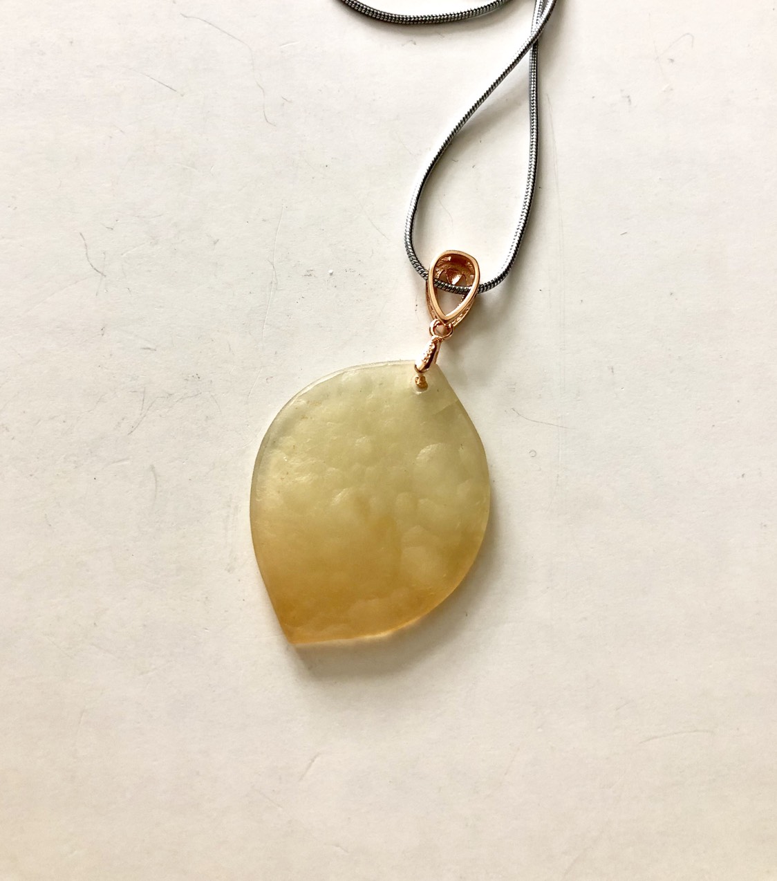 国産天然石 新潟阿賀野産オレンジアゲート手磨き 葉