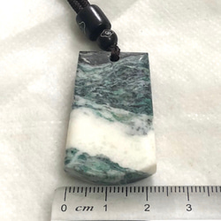 国産天然石　糸魚川産翡翠　雲海 3枚目の画像