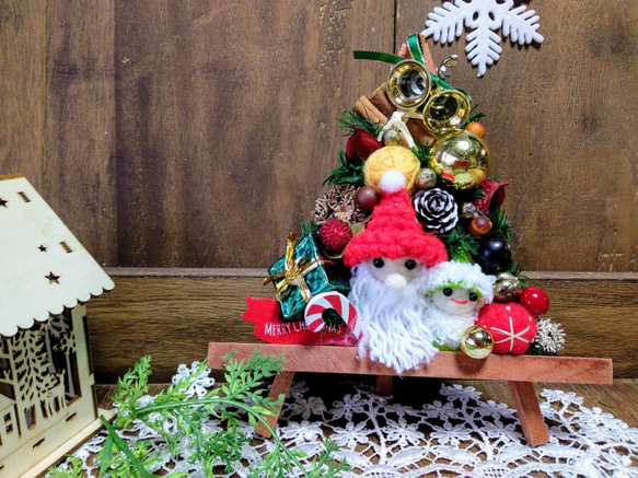 クリスマス　親子サンタのイーゼルのクリスマスツリー 1枚目の画像