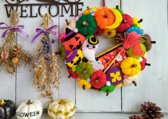 ハロウィン カラフルなフェルトカボチャのハロウィンリース4 リース  
