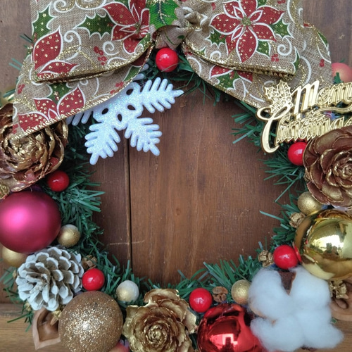 クリスマス シダーローズのクラシックなクリスマスリース リース